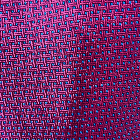 Brooks Brothers "346" Men's Silk Tie in Red & Blue Excellent Used Condition - Picture 5 of 6
